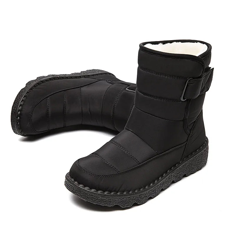 Bota Cano Curto Matelassê Pelos