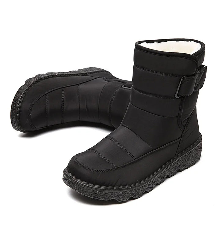 Bota Cano Curto Matelassê Pelos