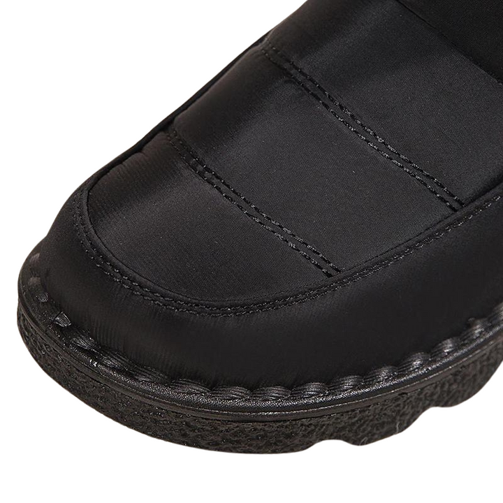 Bota Cano Curto Matelassê Pelos