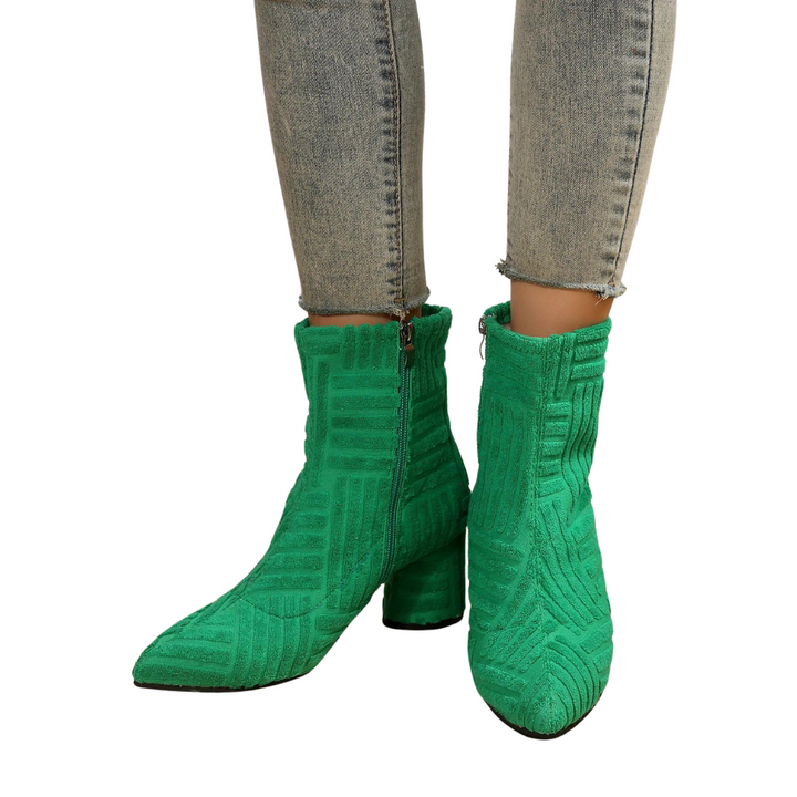 Bota Cano Curto Com Textura
