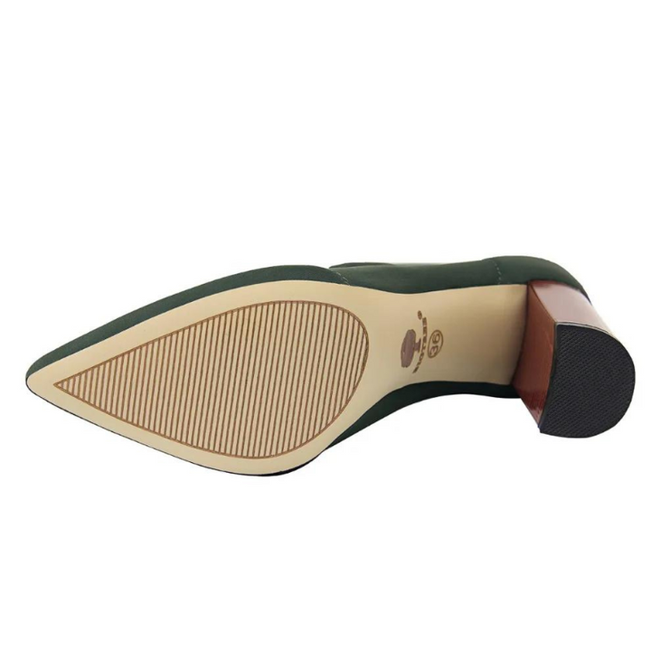 Bota Cano Curto Bico Fino