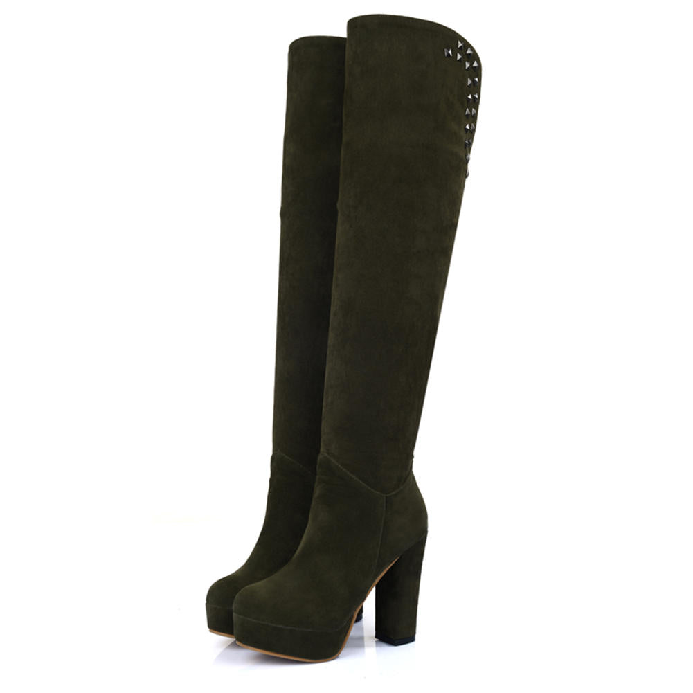Bota Over The Knee Salto Grosso Rebites
