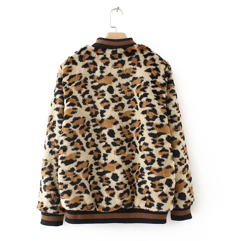 Jaqueta Bomber Pelugem Leopardo
