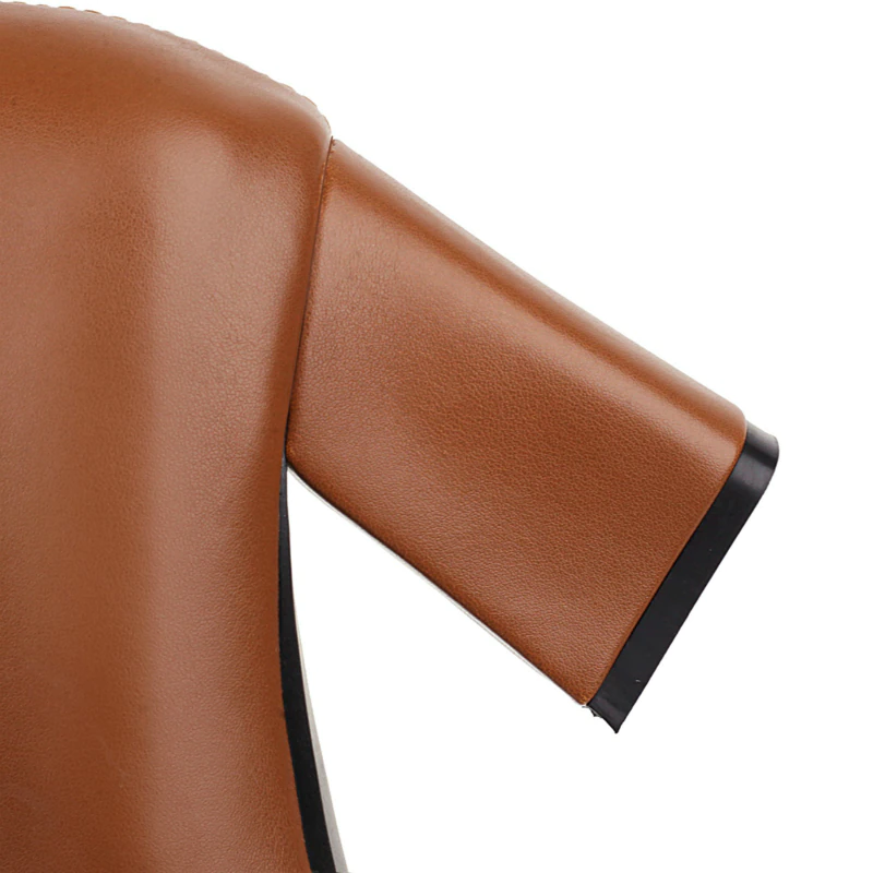 Bota Over The Knee Bico Fino Salto Flare
