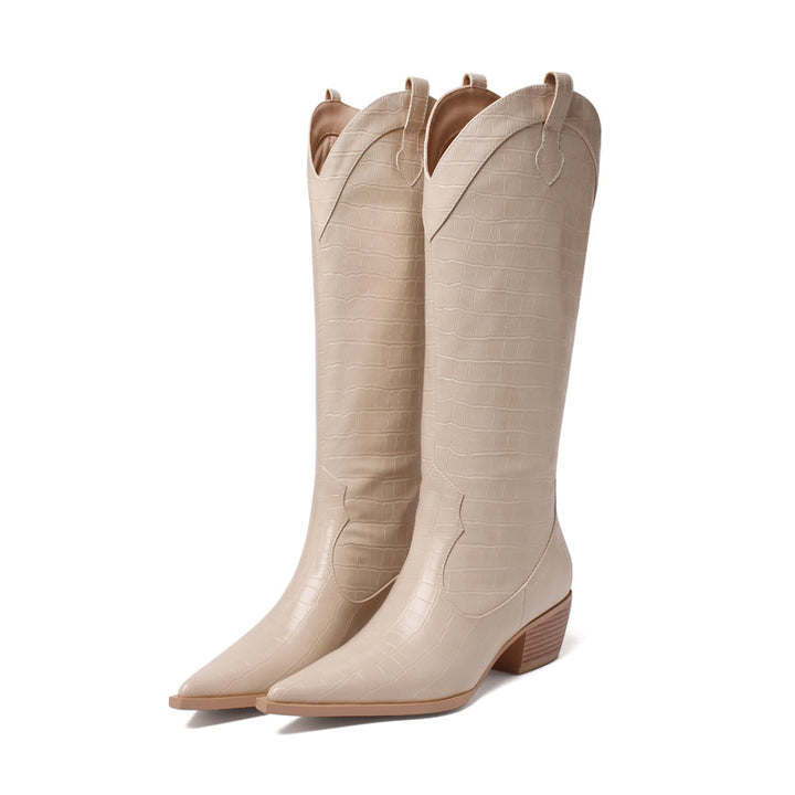 Bota Bico Fino Couro Nude