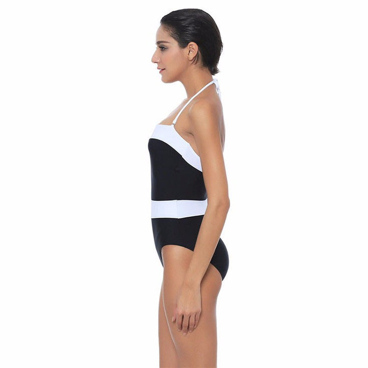 MAIÔ PRETO E BRANCO COM BOJO ESTRUTURADO - PODEROSA SHOP