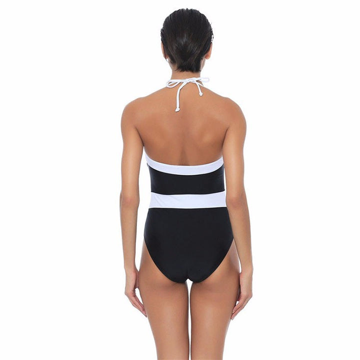 MAIÔ PRETO E BRANCO COM BOJO ESTRUTURADO - PODEROSA SHOP