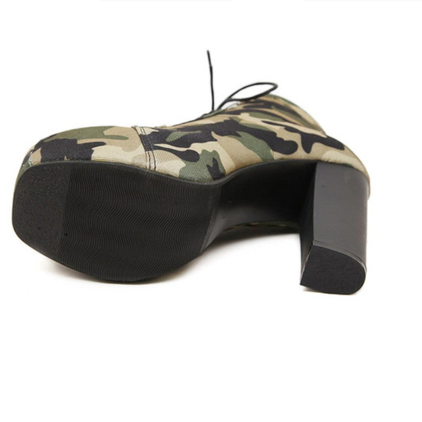 BOTA FEMININA COTURNO CAMUFLADA - PODEROSA SHOP